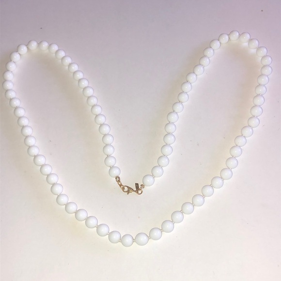 Monet Jewelry - Monet Vintage White Glass Beaded Boho Necklace